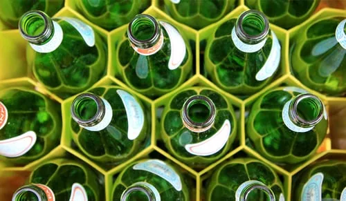 Incalzirea globala este un fenomen care ne afecteaza.Reciclarea si reciclabilele sunt folosite pentru foarte multe lucruri utile si necesare omenirii.